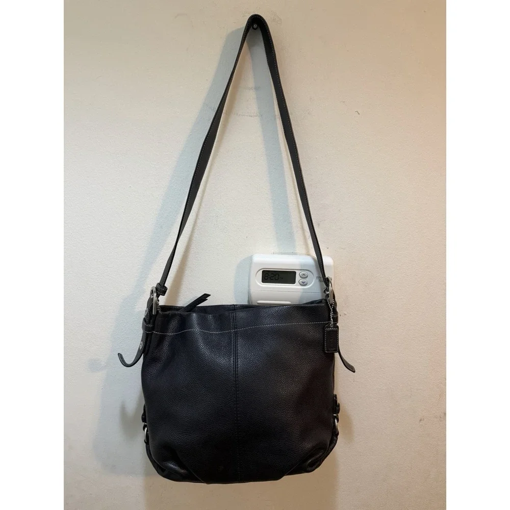 Coach Vintage Early 2000s F15064 Black Leather Shoulder Crossbody Bag Y2K